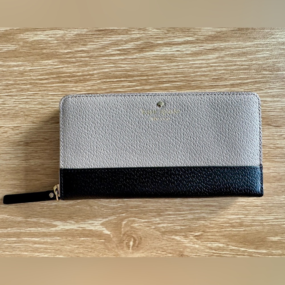 ♠️Kate Spade New York Grand Street Large Colorblock Lacy Wallet Stoneice Black